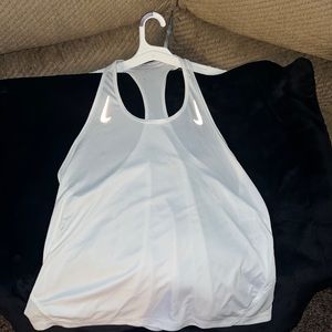 NWOT Nike athletic white tank top In excellent condition